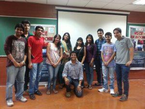‘Voice of Indore’ reaches IIT for auditions
