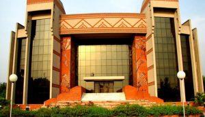 A Bag And A Batch - IIM Calcutta Diaries