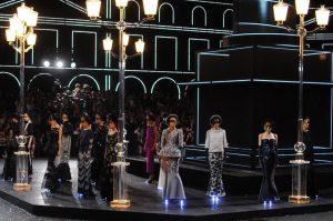 Mobile, Fashion, Toilet and Net Neutrality - Haute Couture on the Chamber Pot